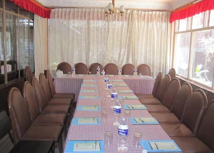 Hotel Tasi Dhargey *